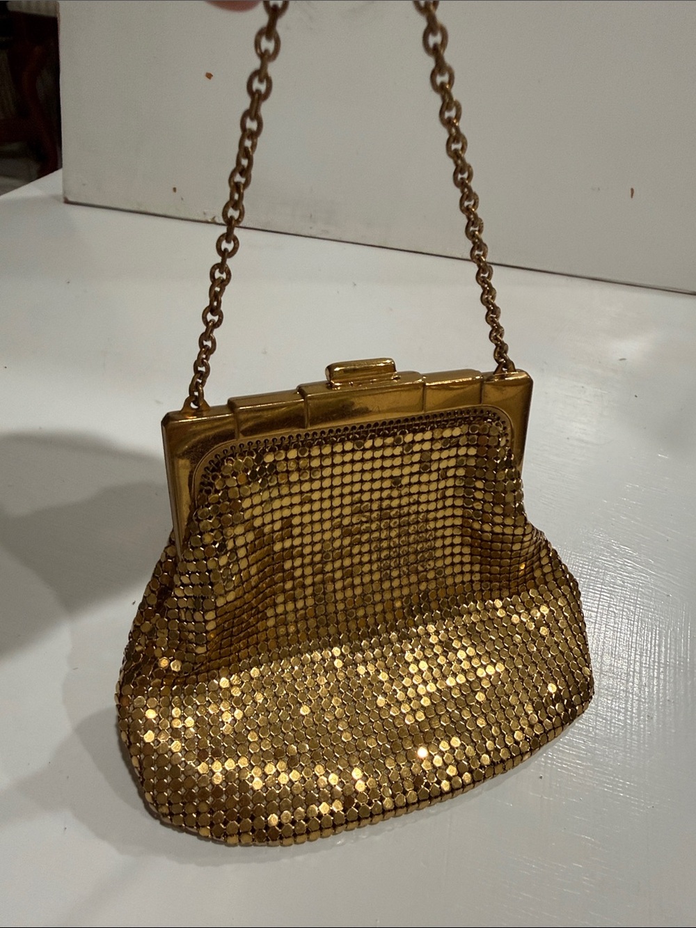 Whiting & Davis Gold Mesh Evening Wristlet with Chain 1920’s Vintage - Picture 7 of 10